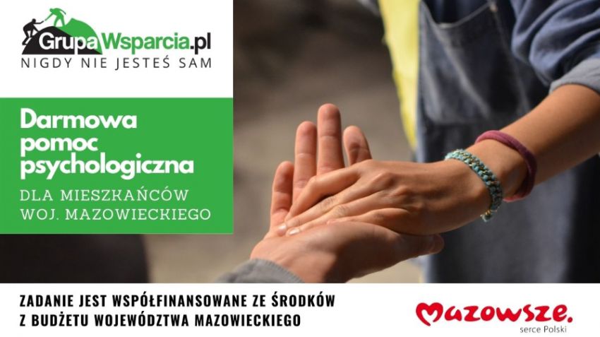 Grafika z informacją o darmowej pomocy psychologicznej - grupawsaparcia.pl. W tle kadr na podane sobie dłonie dwóch różnych osób.