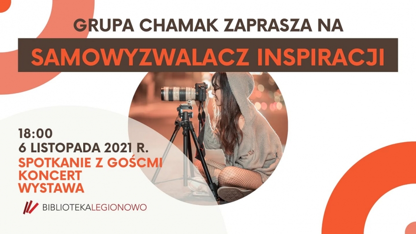 Grafika, na której jest osoba siedząca przed aparatem