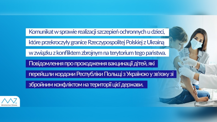 W tle kobieta i dziecko, któremu przyklejany jest plaster. Treść z grafiki w artykule
