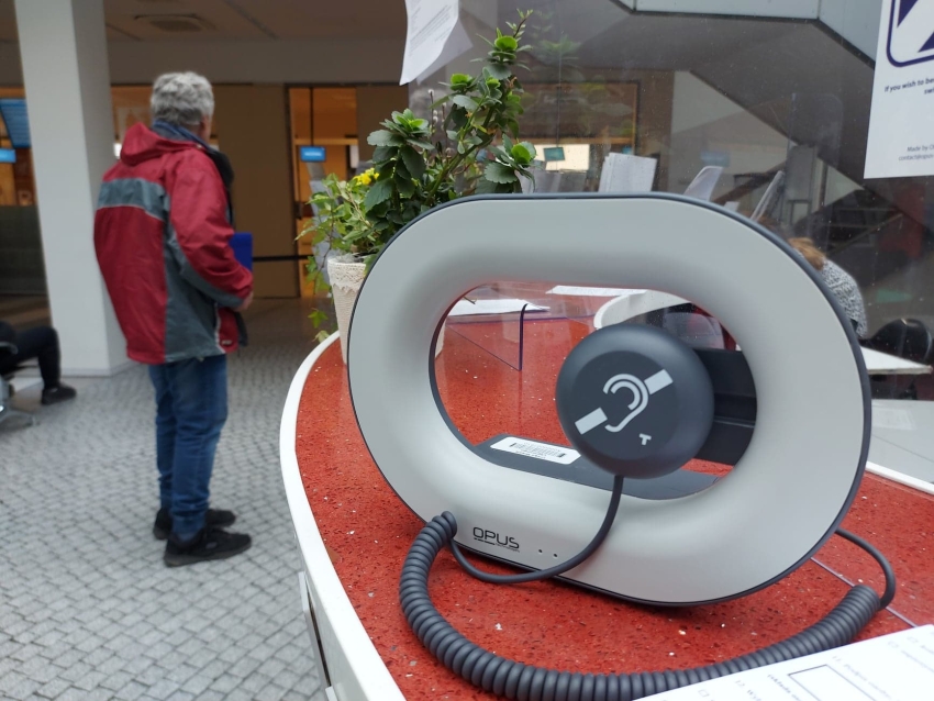 Urządzenie dla osób niedosłyszących - pętla indukcyjna
