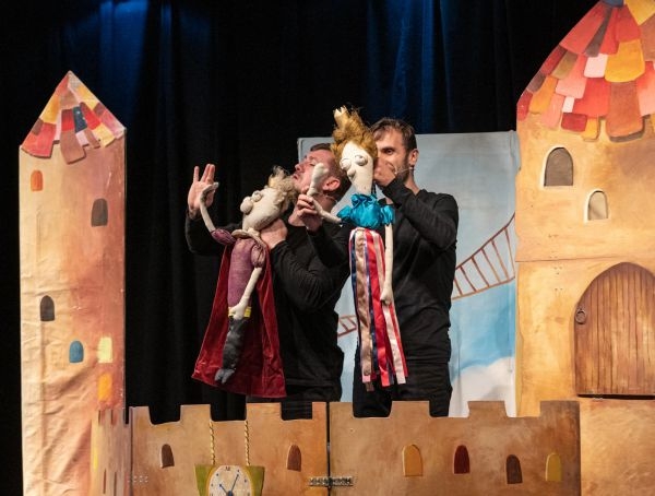 Zdjecie z przedstawienia O królewnie Marysi i lodowej górze