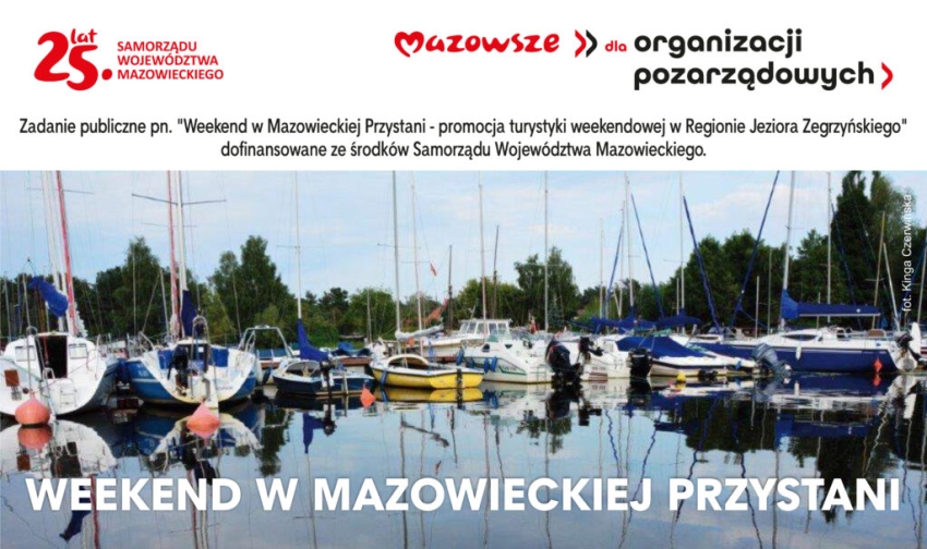 Łodzie na jeziorze - napis: Weekend w mazowieckiej przystani