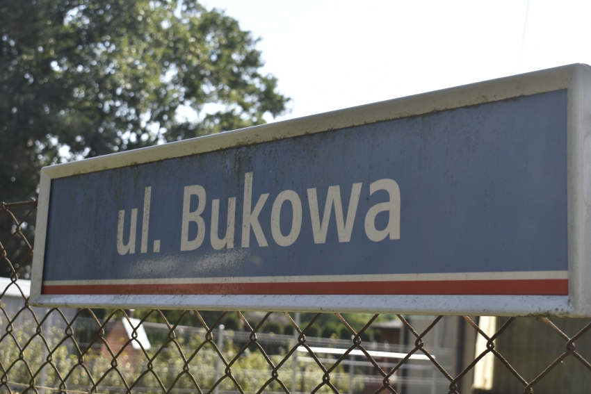Znak z nazwą ulicy - ul. bukowa