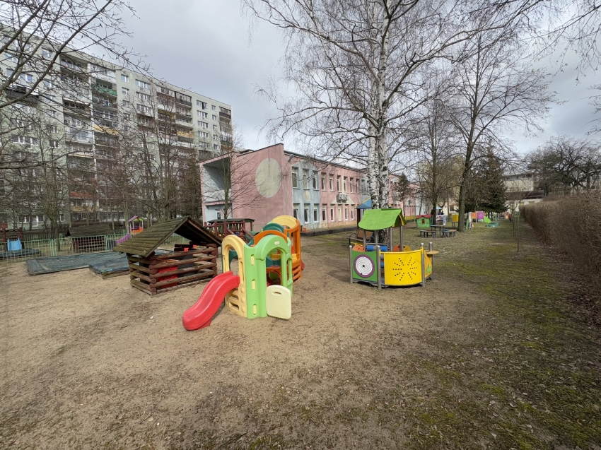 Plac zabaw przy Żłobku Miejskim Motylkowy Świat