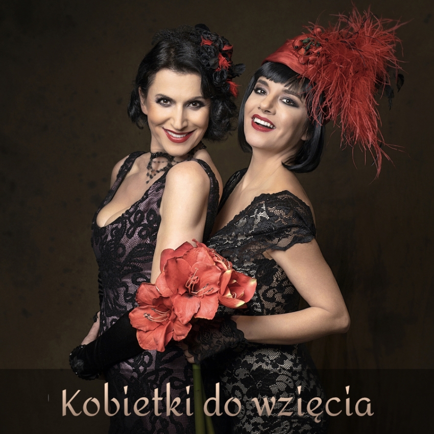 dwie uśmiechnięte katorki