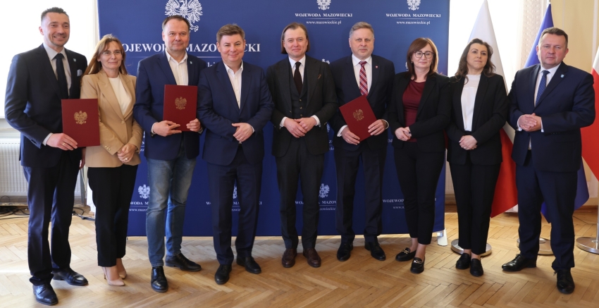 Podpisanie umowy z Wojewodą Mazowieckim fot. Mazowiecki Urząd Wojewódzki
